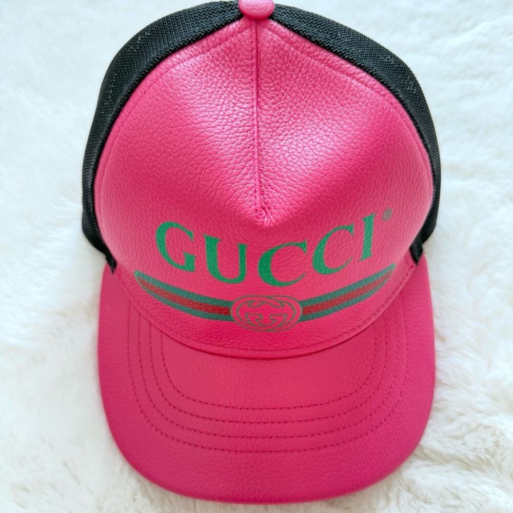 GUCCI grained calfskin logo print hat Authentic